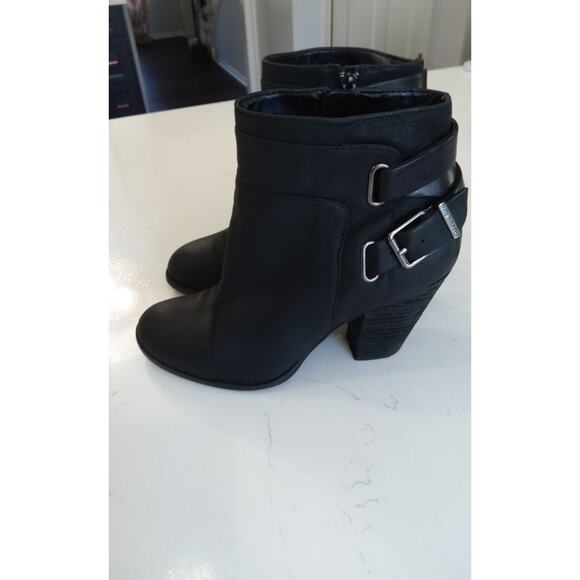 Gianni Bini black moto Chelsea chunk heel boots strap Leather buckle biker sz 8 - Picture 6 of 9